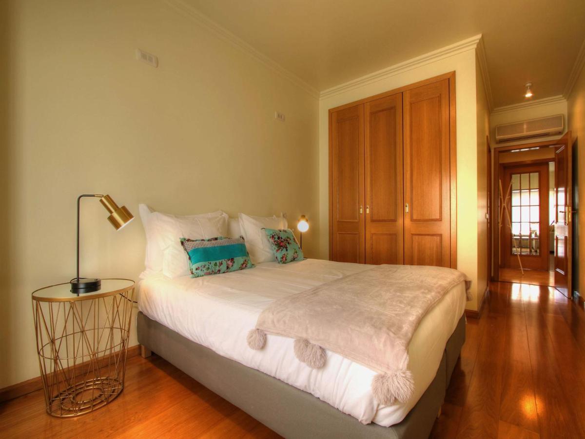 Apartamento Balcony With View, Private Garage, An Elevator Setúbal Exterior foto