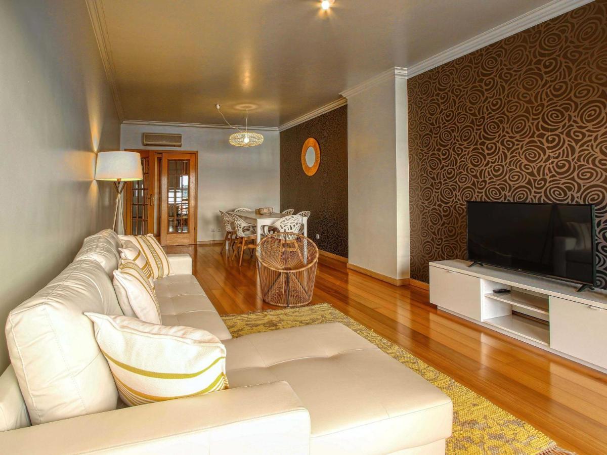 Apartamento Balcony With View, Private Garage, An Elevator Setúbal Exterior foto